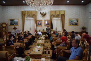 PEMERINTAH KABUPATEN CIANJUR DAN BNN KABUPATEN CIANJUR BERSINERGI DALAM MEWUJUDKAN DESA BERSINAR