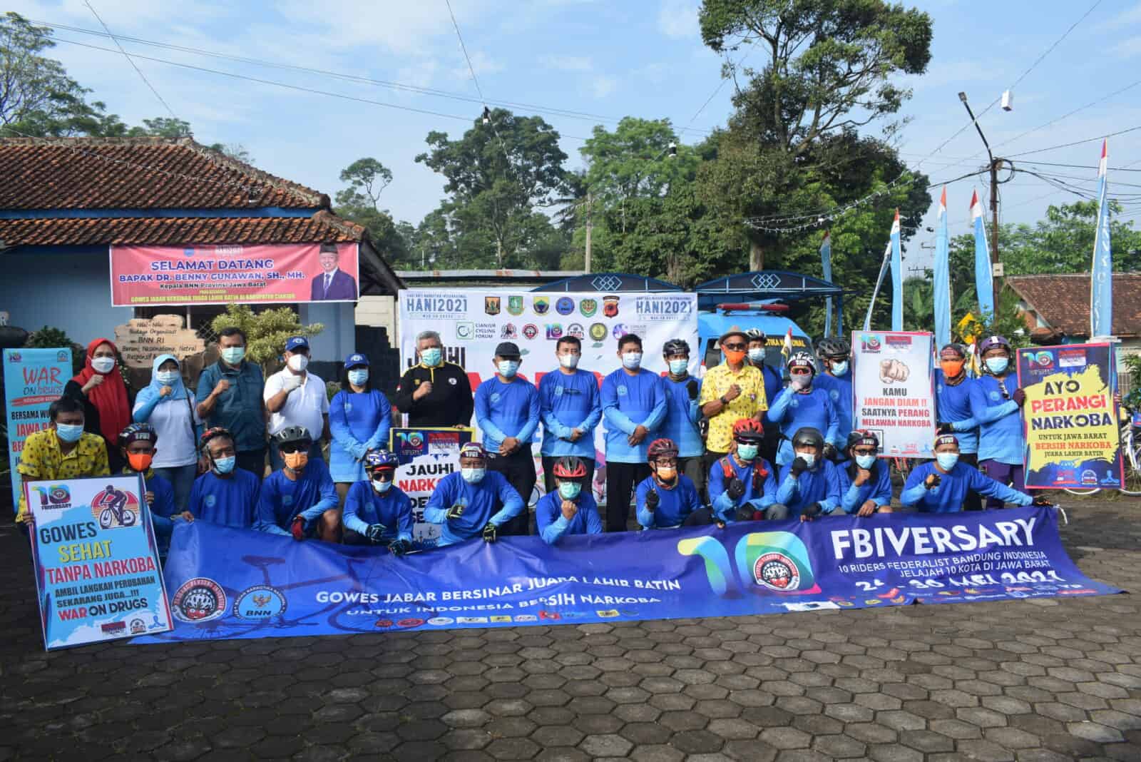 RIDERS GOWES JABAR BERSINAR JUARA LAHIR BATIN MENGKAMPANYEKAN WAR ON DRUGS DI KABUPATEN CIANJUR RIDERS GOWES JABAR BERSINAR JUARA LAHIR BATIN MENGKAMPANYEKAN WAR ON DRUGS DI KABUPATEN CIANJUR