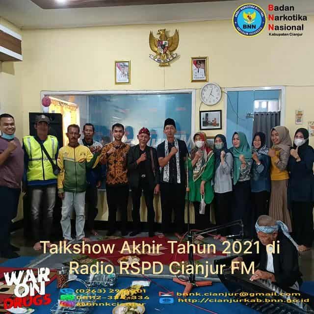 Talkshow Akhir Tahun 2021 di Radio RSPD Cianjur FM Talkshow Akhir Tahun 2021 di Radio RSPD Cianjur FM
