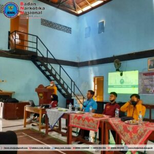 Penyuluhan Anti Narkoba Desa Warudoyong, Kecamatan Cikalongkulon dalam rangka Mewujudkan Kabupaten Cianjur Tanggap Ancaman Narkoba.