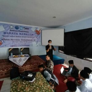 SEMINAR PEMBINAAN BAHAYA NARKOBA TERHADAP SANTRI DI PONPES ASSHIDDIQIYAH CIANJUR