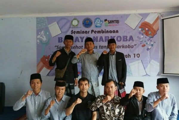 SEMINAR PEMBINAAN BAHAYA NARKOBA TERHADAP SANTRI DI PONPES ASSHIDDIQIYAH CIANJUR