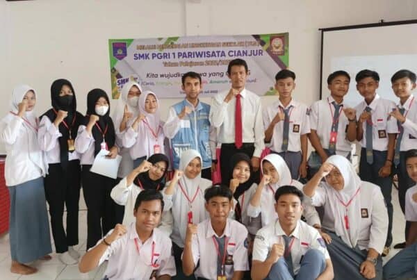INFORMASI DAN EDUKASI P4GN KEPADA PELAJAR SMK PGRI 1 PARIWISATA KABUPATEN CIANJUR