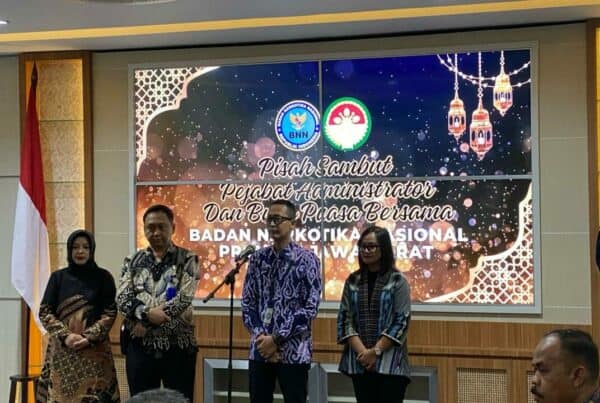 KEPALA BNNK CIANJUR MENGHADIRI ACARA PISAH SAMBUT JABATAN ADMINISTRATOR DAN BUKA PUASA BERSAMA PEGAWAI DI LINGKUNGAN BNNP JABAR