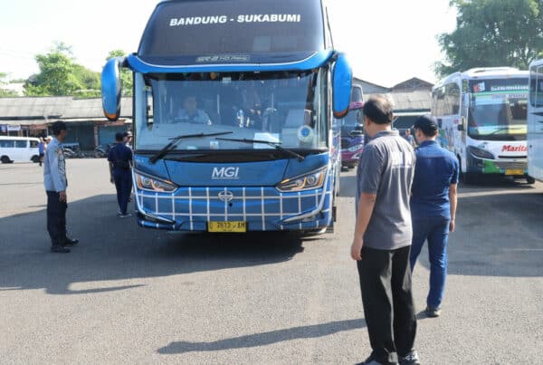 KOLABORASI BNNK CIANJUR DENGAN DISHUB CIANJUR MELAKSANAKAN GELAR TEST URINE DAN CEK KESEHATAN BAGI AWAK TRANSPORTASI UMUM