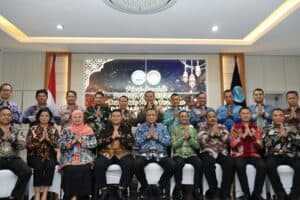 KEPALA BNNK CIANJUR MENGHADIRI ACARA PISAH SAMBUT JABATAN ADMINISTRATOR DAN BUKA PUASA BERSAMA PEGAWAI DI LINGKUNGAN BNNP JABAR