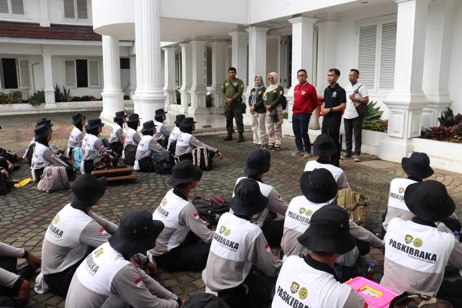 BNN KABUPATEN CIANJUR LAKUKAN TES URINE UNTUK CALON PASKIBRAKA: LANGKAH PREVENTIF UNTUK MASA DEPAN BERSIH NARKOBA BNN KABUPATEN CIANJUR LAKUKAN TES URINE UNTUK CALON PASKIBRAKA: LANGKAH PREVENTIF UNTUK MASA DEPAN BERSIH NARKOBA