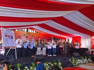 TIGA PASANGAN CALON BUPATI DAN WAKIL BUPATI CIANJUR TANDATANGANI KOMITMEN ANTI NARKOBA