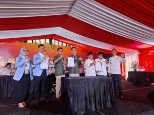 TIGA PASANGAN CALON BUPATI DAN WAKIL BUPATI CIANJUR TANDATANGANI KOMITMEN ANTI NARKOBA