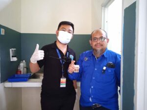 CIPTAKAN LINGKUNGAN KERJA BEBAS NARKOBA: BNNK CIANJUR GELAR EDUKASI BAHAYA PENYALAHGUNAAN NARKOBA DAN TEST URINE DI PLTM CIBALAPULANG 1